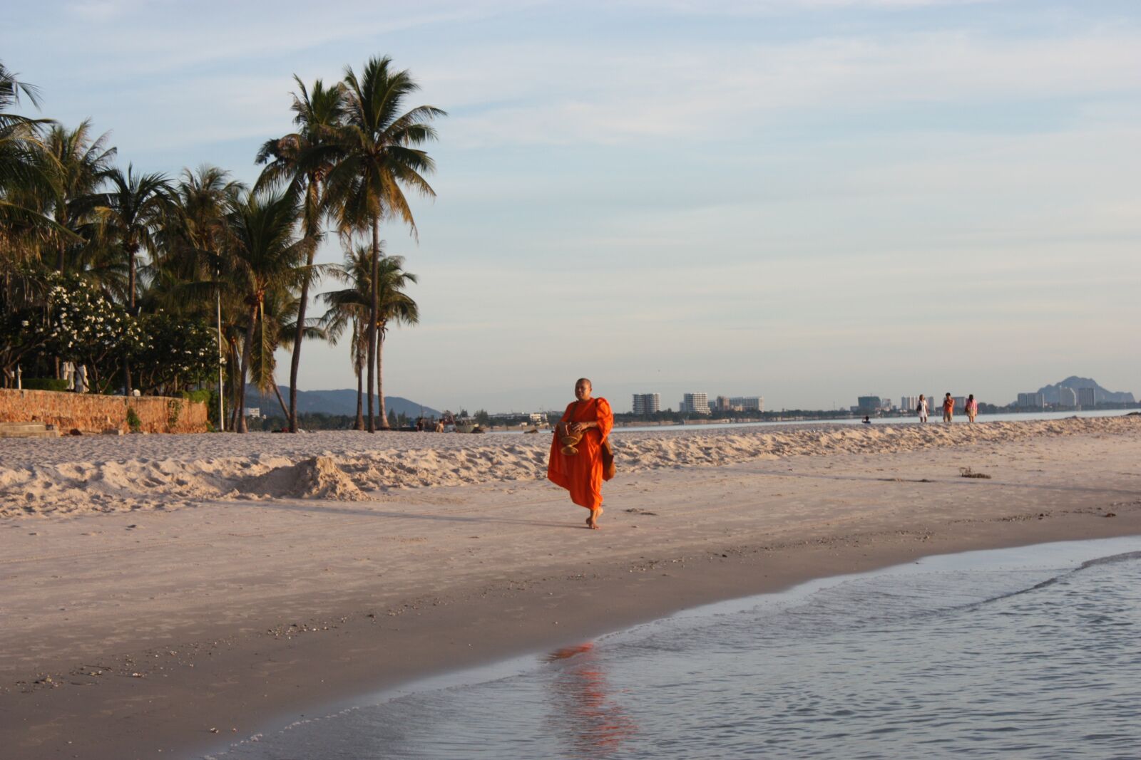 Canon EOS 450D (EOS Rebel XSi / EOS Kiss X2) sample photo. Hua hin, พระ, beauty photography