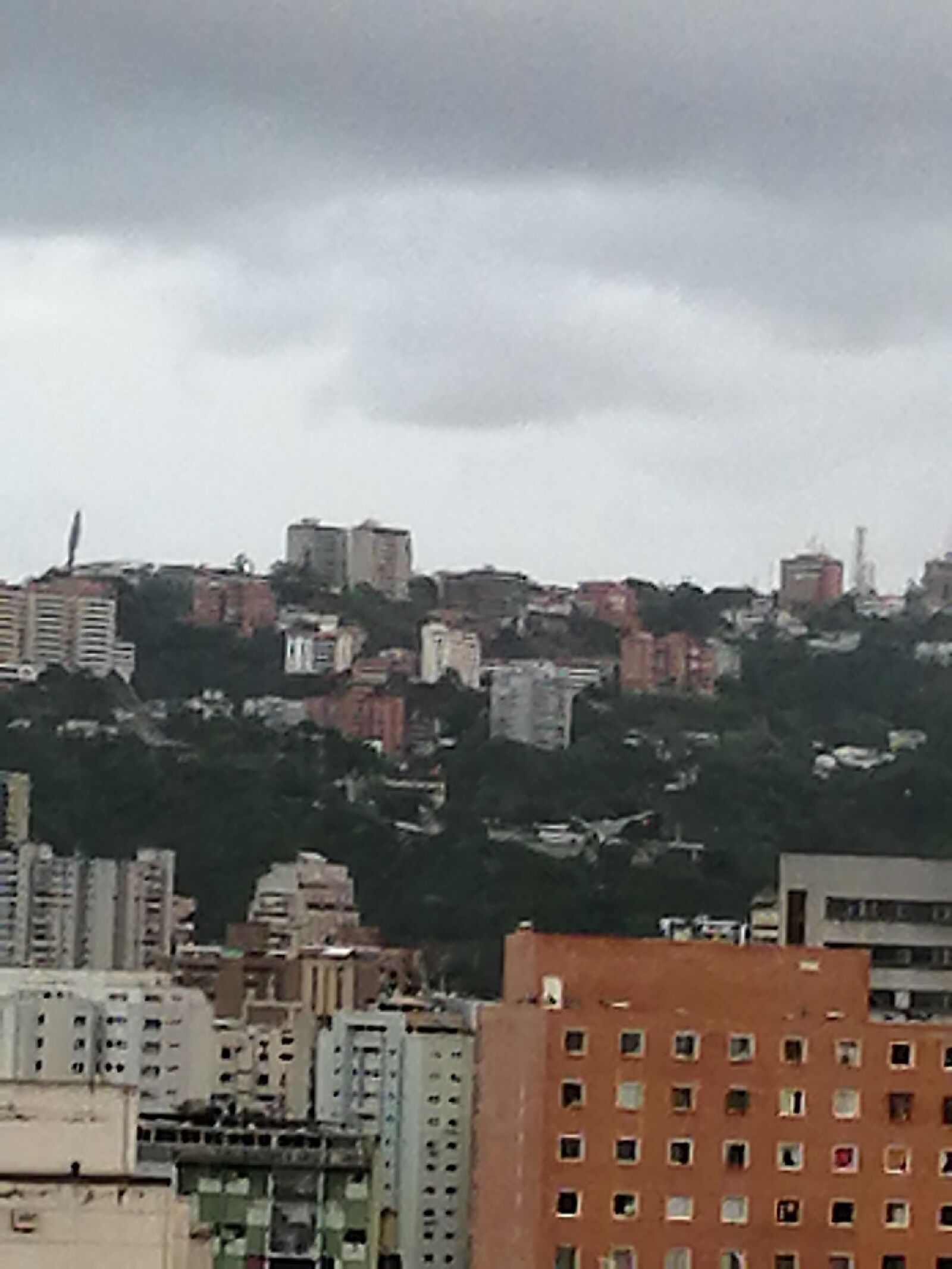 HUAWEI P30 LITE sample photo. Caracas, edificio, montaña photography
