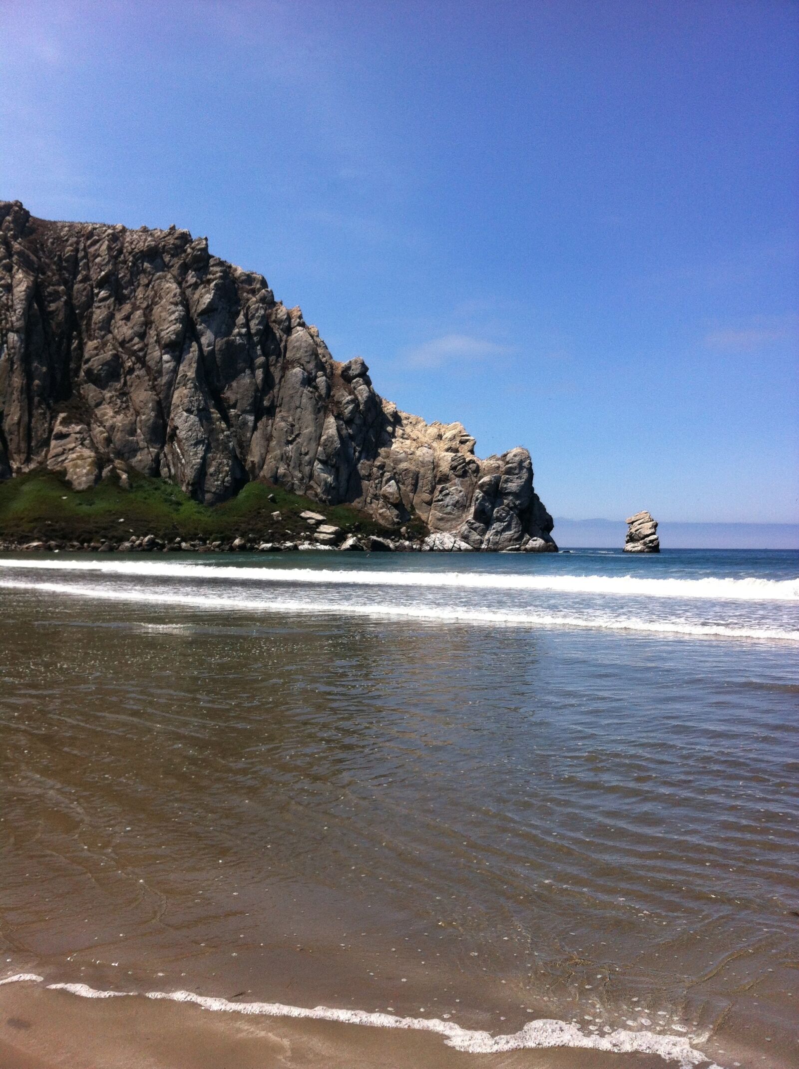 Apple iPhone 4 sample photo. Morrow bay, beach, rock photography