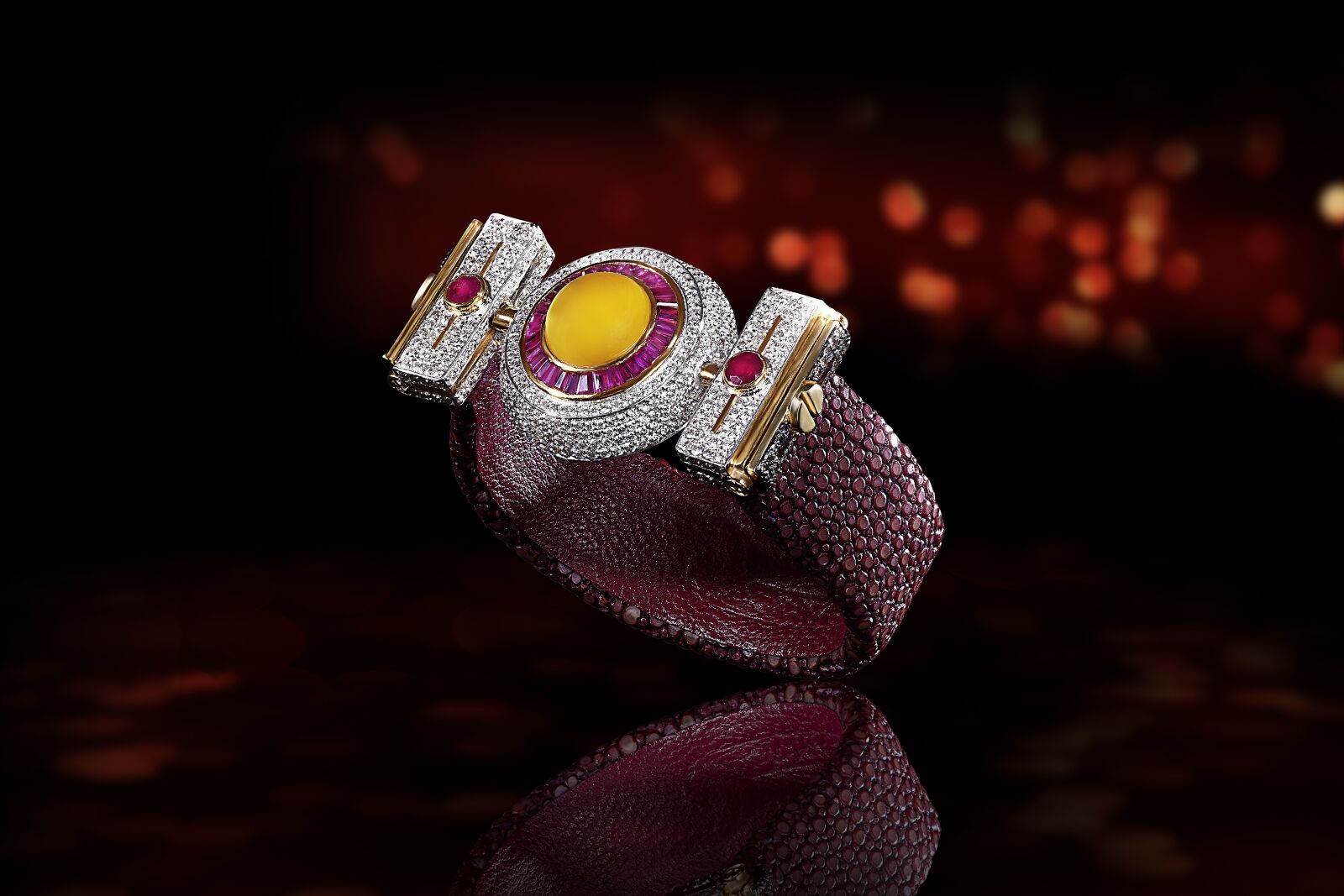 Canon EF 100mm F2.8L Macro IS USM sample photo. Bangle, jewelry, diamond photography