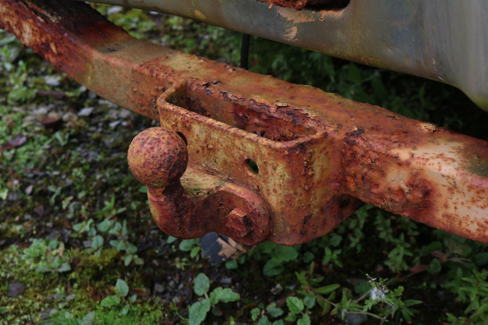 Canon EOS 750D (EOS Rebel T6i / EOS Kiss X8i) sample photo. Technology, trailer hitch, vehicle photography