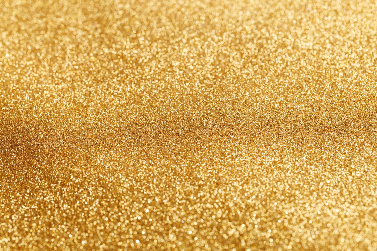 Canon EF 100mm F2.8L Macro IS USM sample photo. Gold, texture, brilliant photography