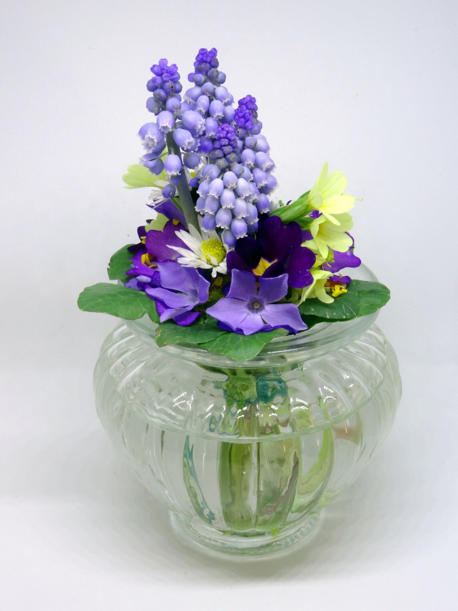 Sony DSC-HX50 sample photo. Flower, vase, wildflowers photography