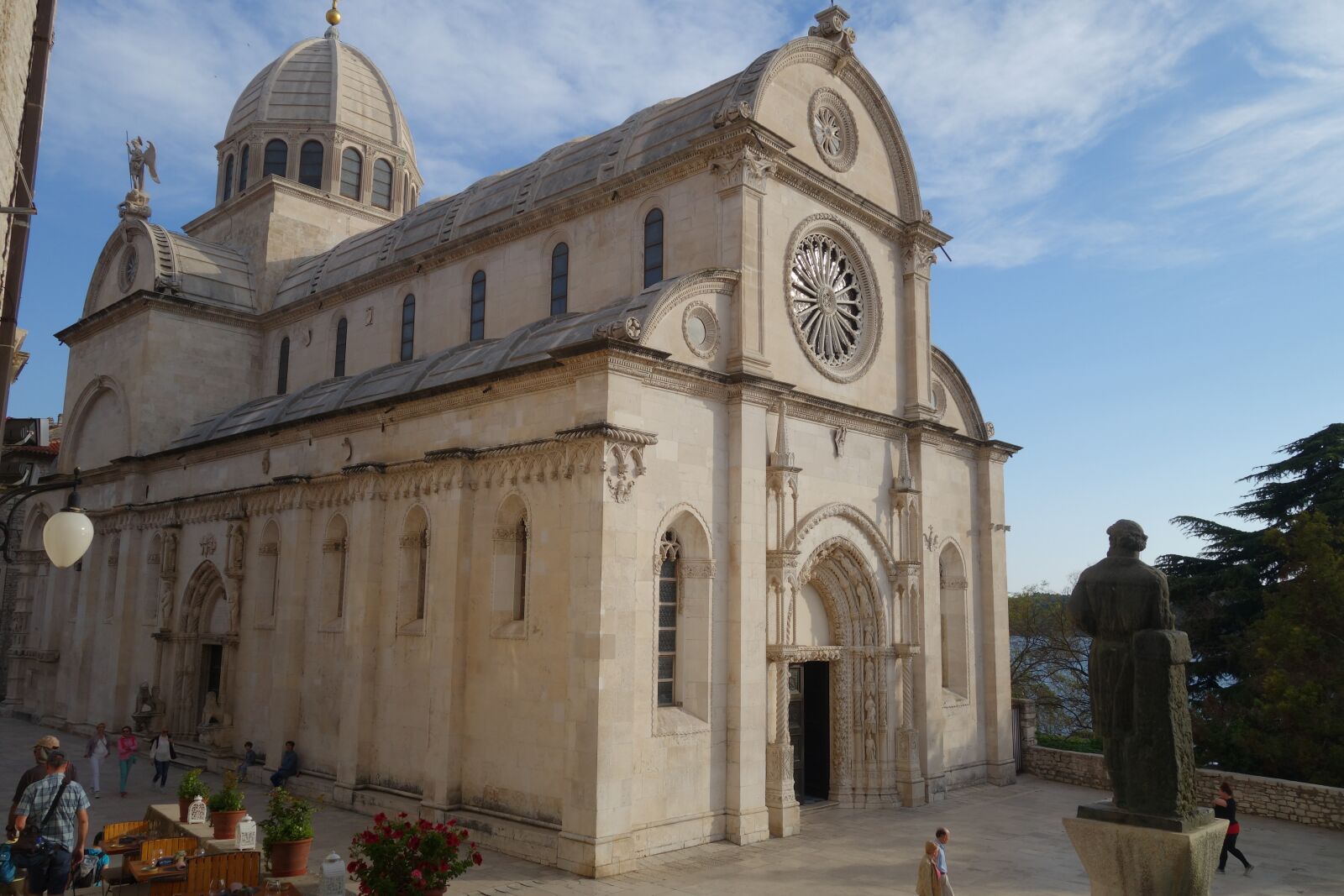 Sony Cyber-shot DSC-RX100 II sample photo. Architecture, religion, cathedral photography