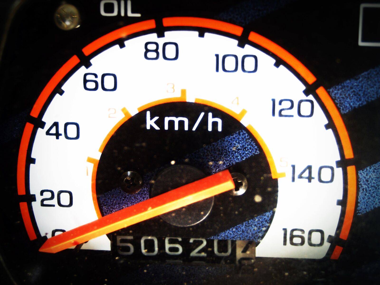 Olympus E-300 (EVOLT E-300) sample photo. Car, meter, speeding photography