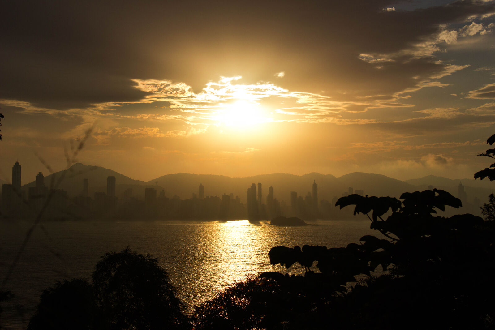 Canon EOS 1200D (EOS Rebel T5 / EOS Kiss X70 / EOS Hi) sample photo. Sunset photography