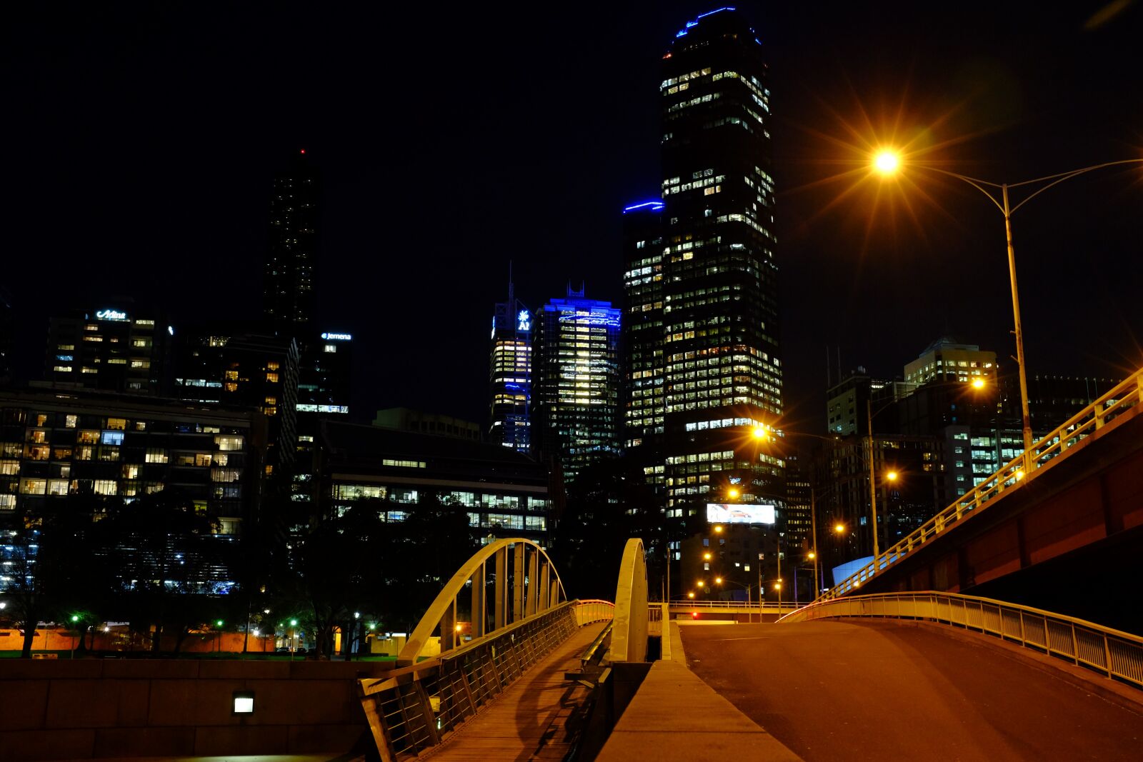 Fujifilm X100T sample photo. Travel, vacation, melbourne photography