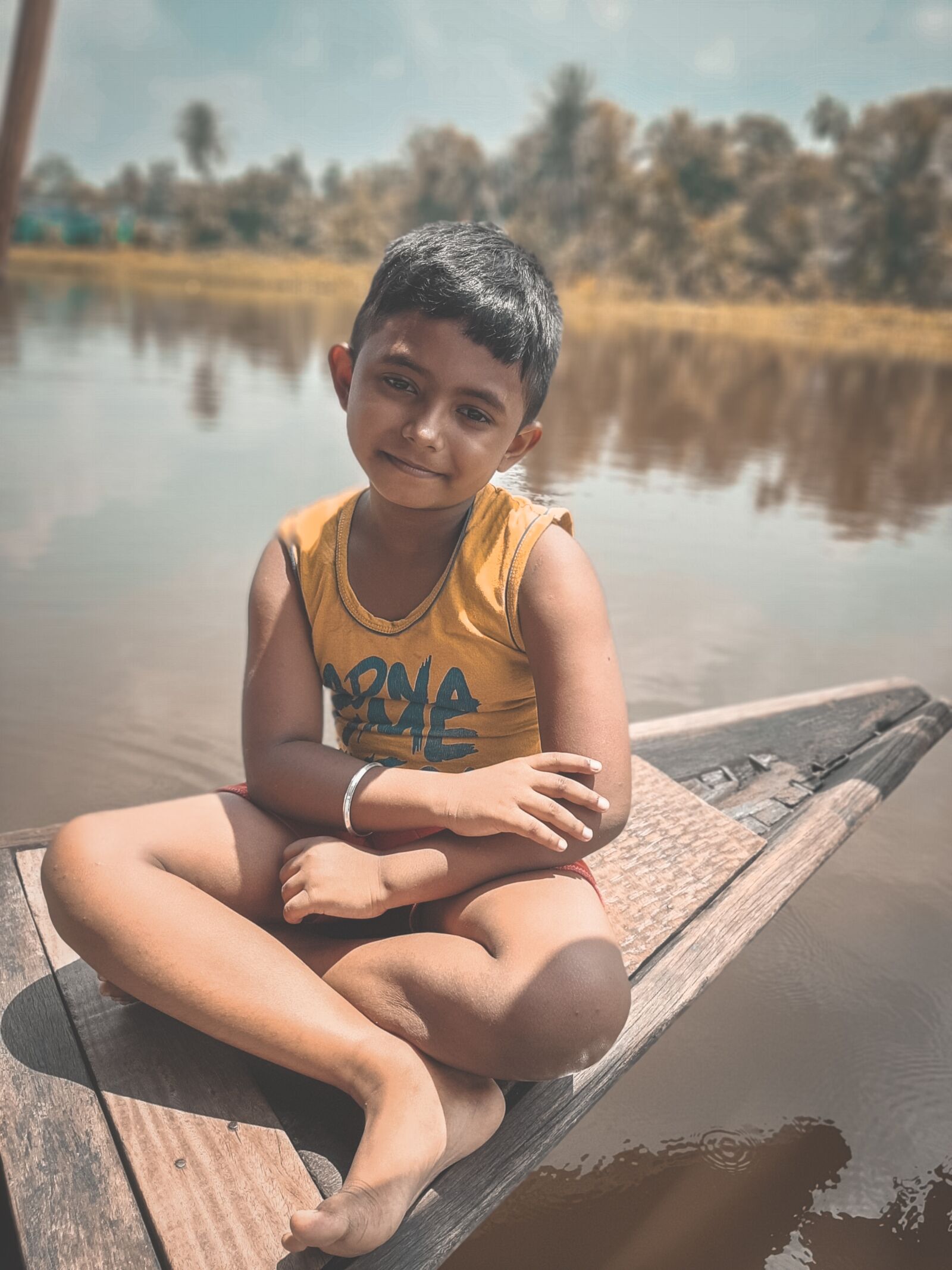 Samsung SM-A505F sample photo. Kid, river, boat photography