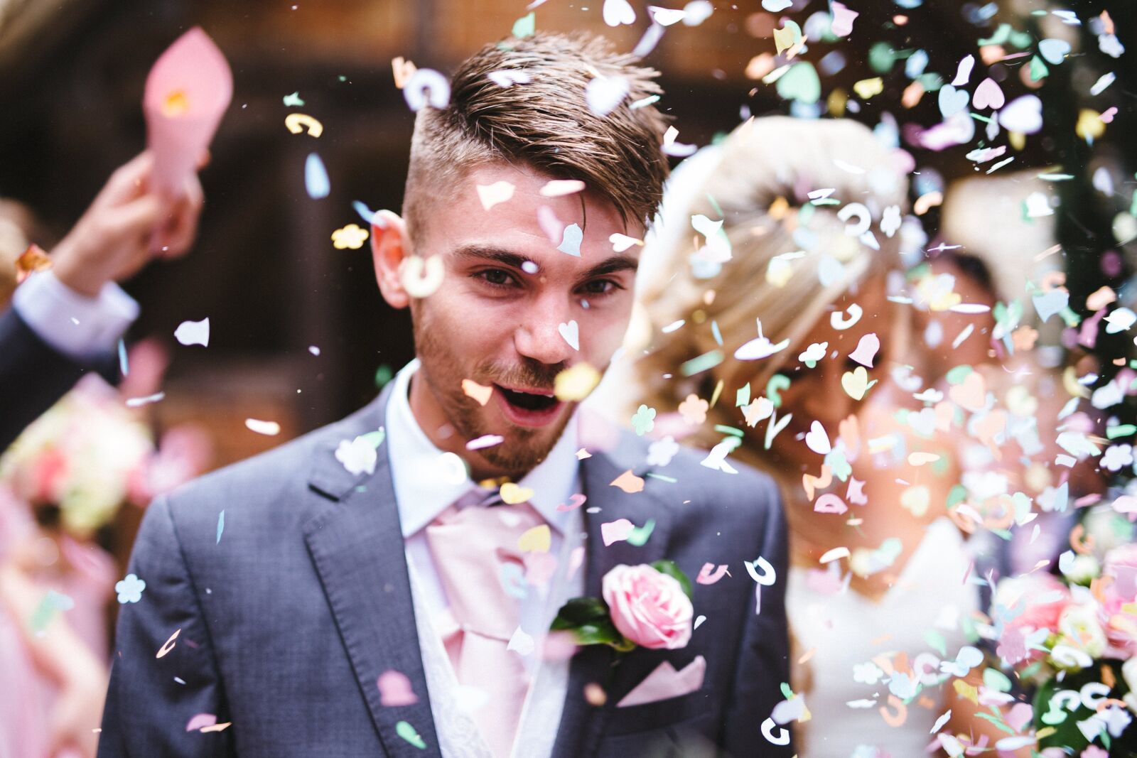 Canon EOS 6D sample photo. Confetti, couple, man photography