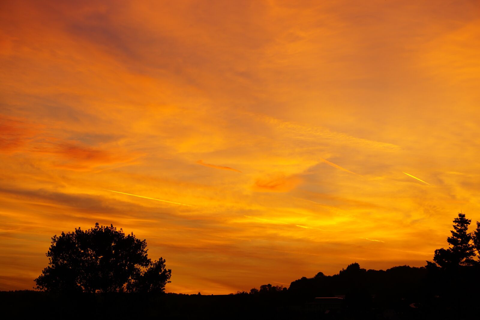 Sony E 55-210mm F4.5-6.3 OSS sample photo. Abendstimmung, sunset, evening sky photography
