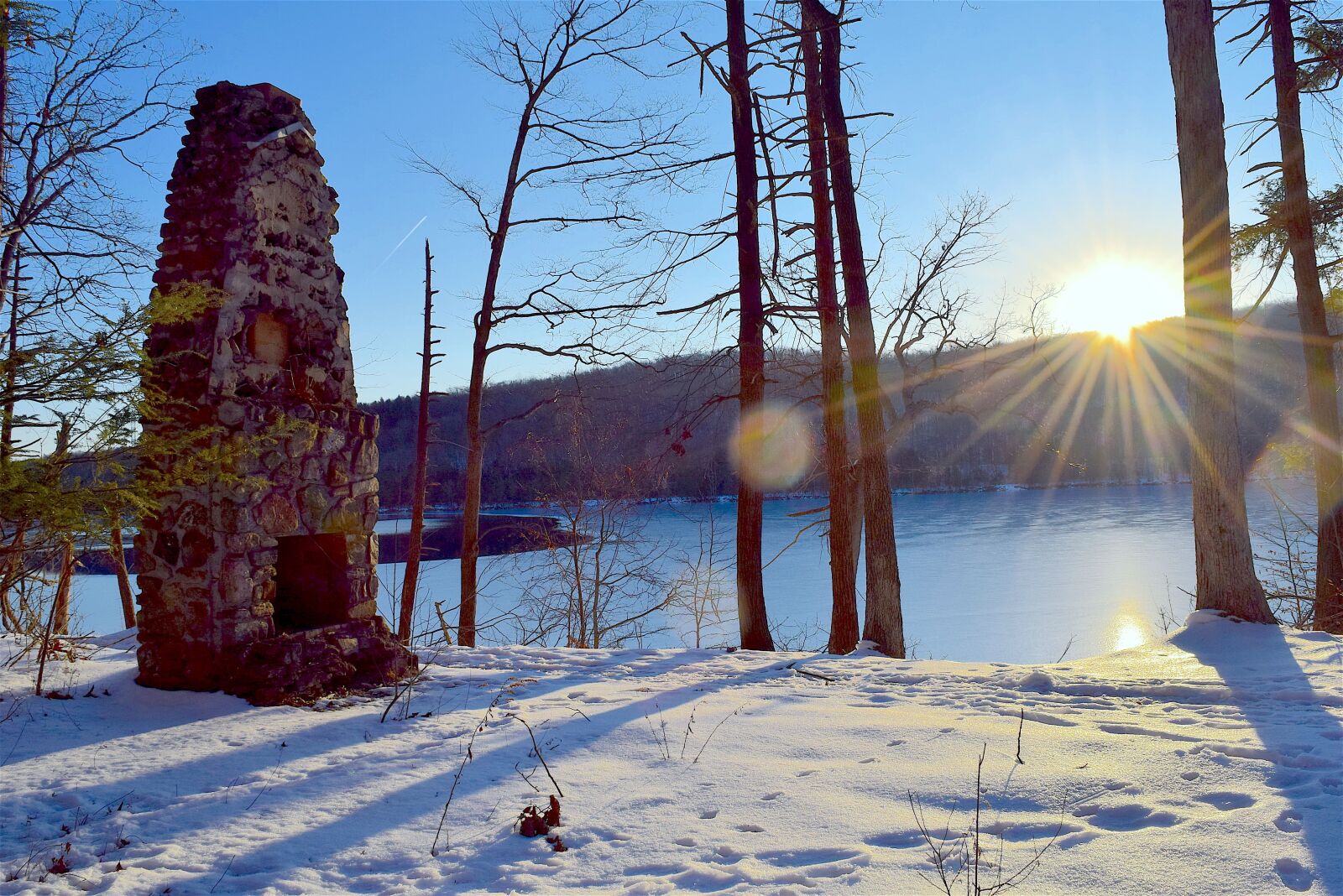 Nikon D3300 sample photo. Stone structure, snow, winter photography