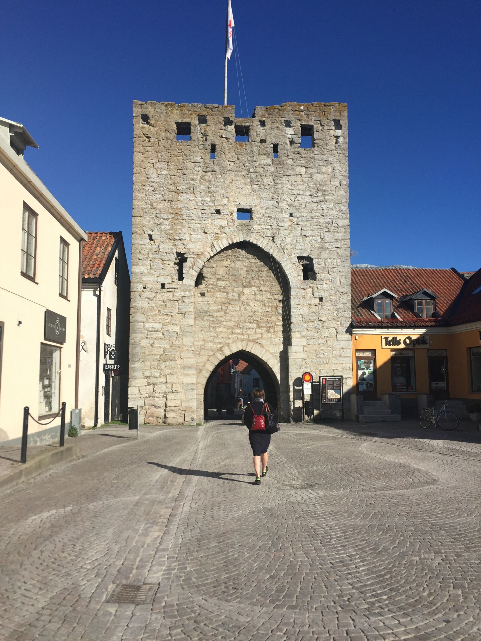 iPhone 6 back camera 4.15mm f/2.2 sample photo. Curtain wall, gotland, visby photography