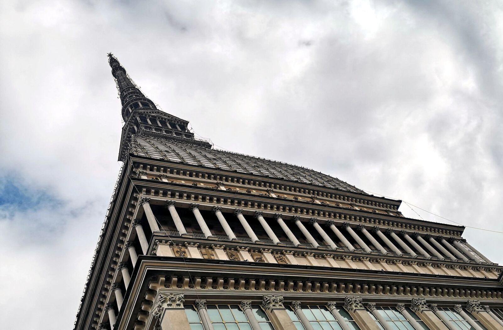 HUAWEI CLT-L29 sample photo. Italy, film museum, torino photography