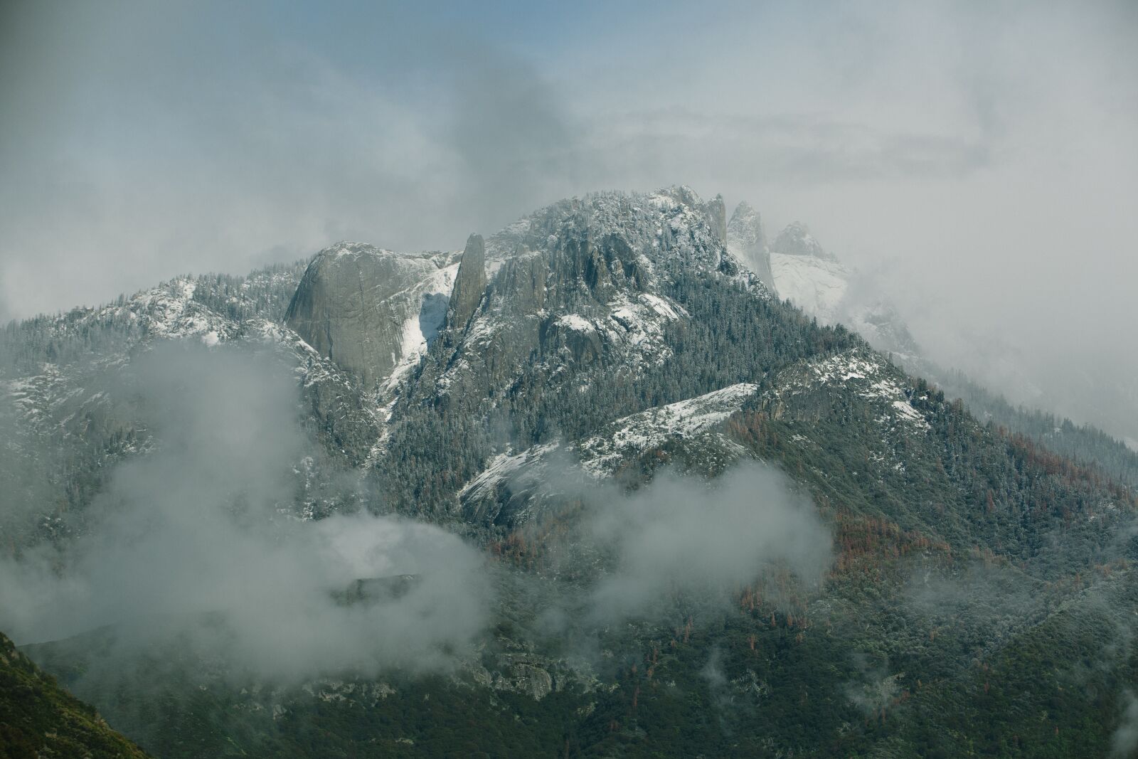 Canon EOS 5D Mark III sample photo. Cold, landscape, mountain peak photography