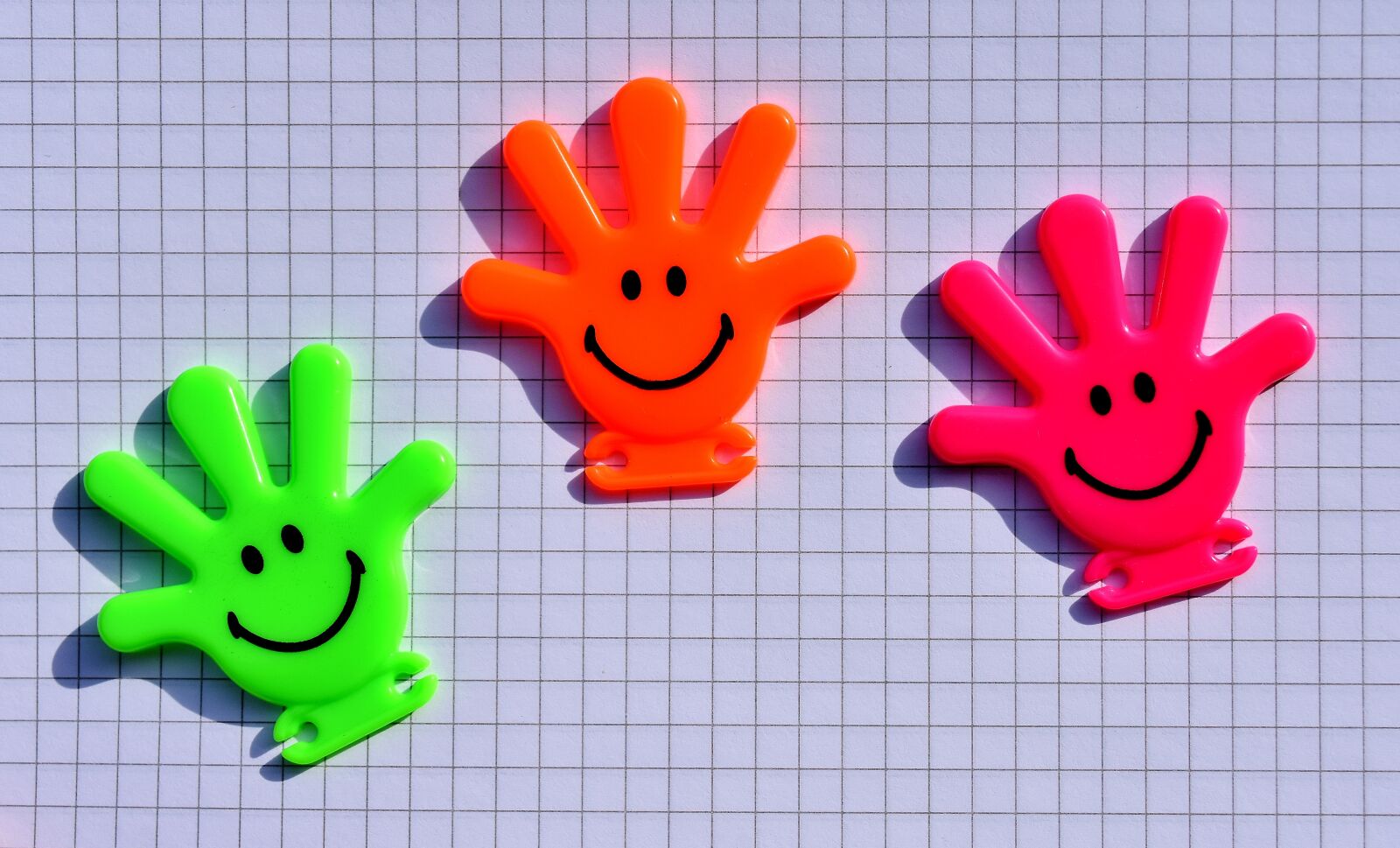 Nikon D7200 sample photo. Smilies, hands, holding hands photography