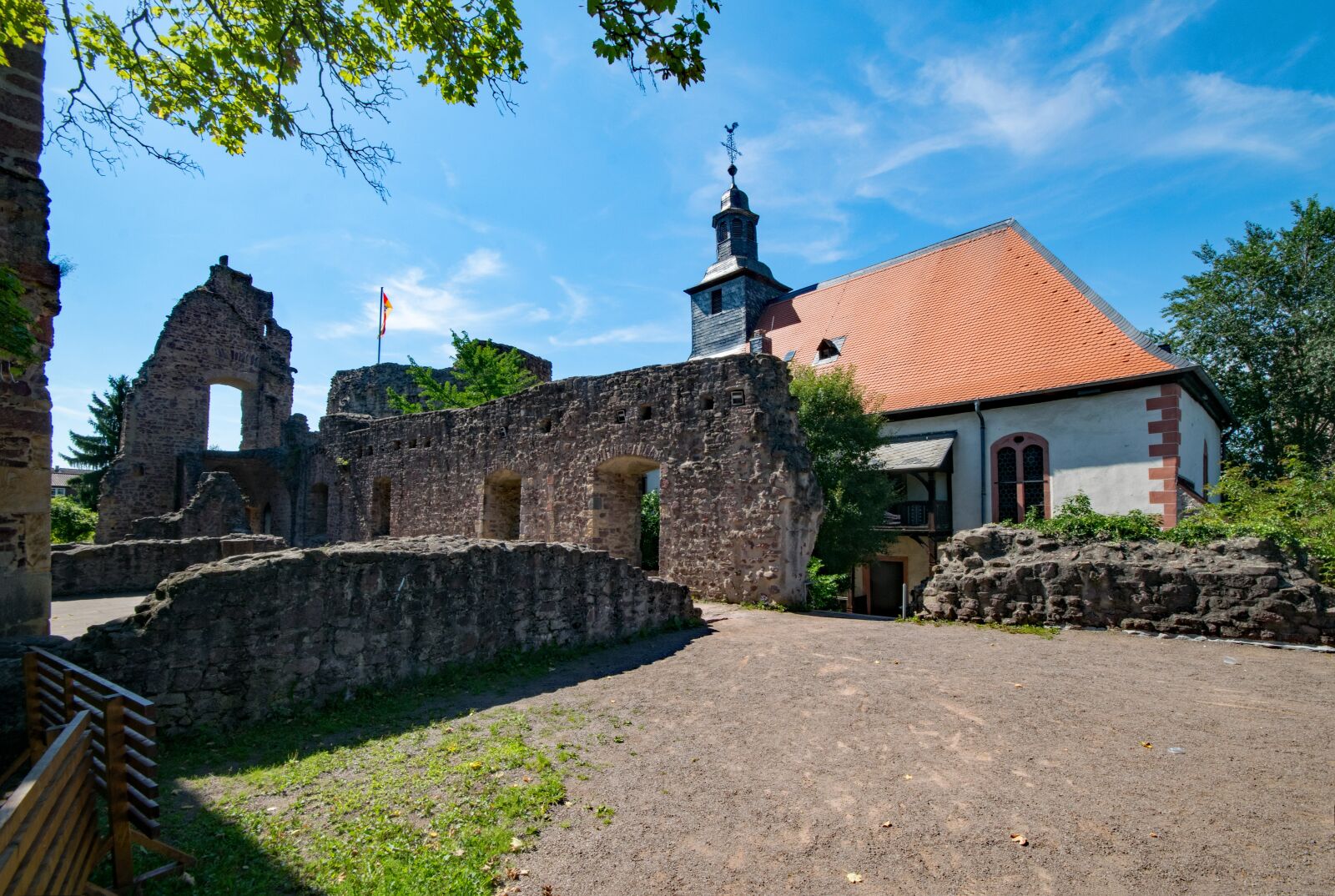 Nikon D5300 sample photo. Castle hayn, dreieich, three photography