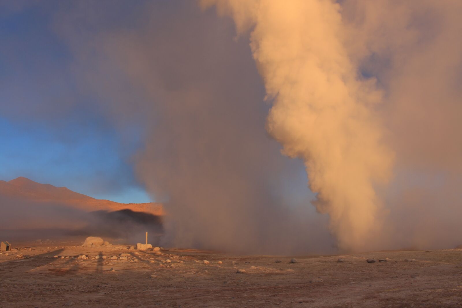Canon EOS 700D (EOS Rebel T5i / EOS Kiss X7i) sample photo. Hot source, steam, volcanic photography