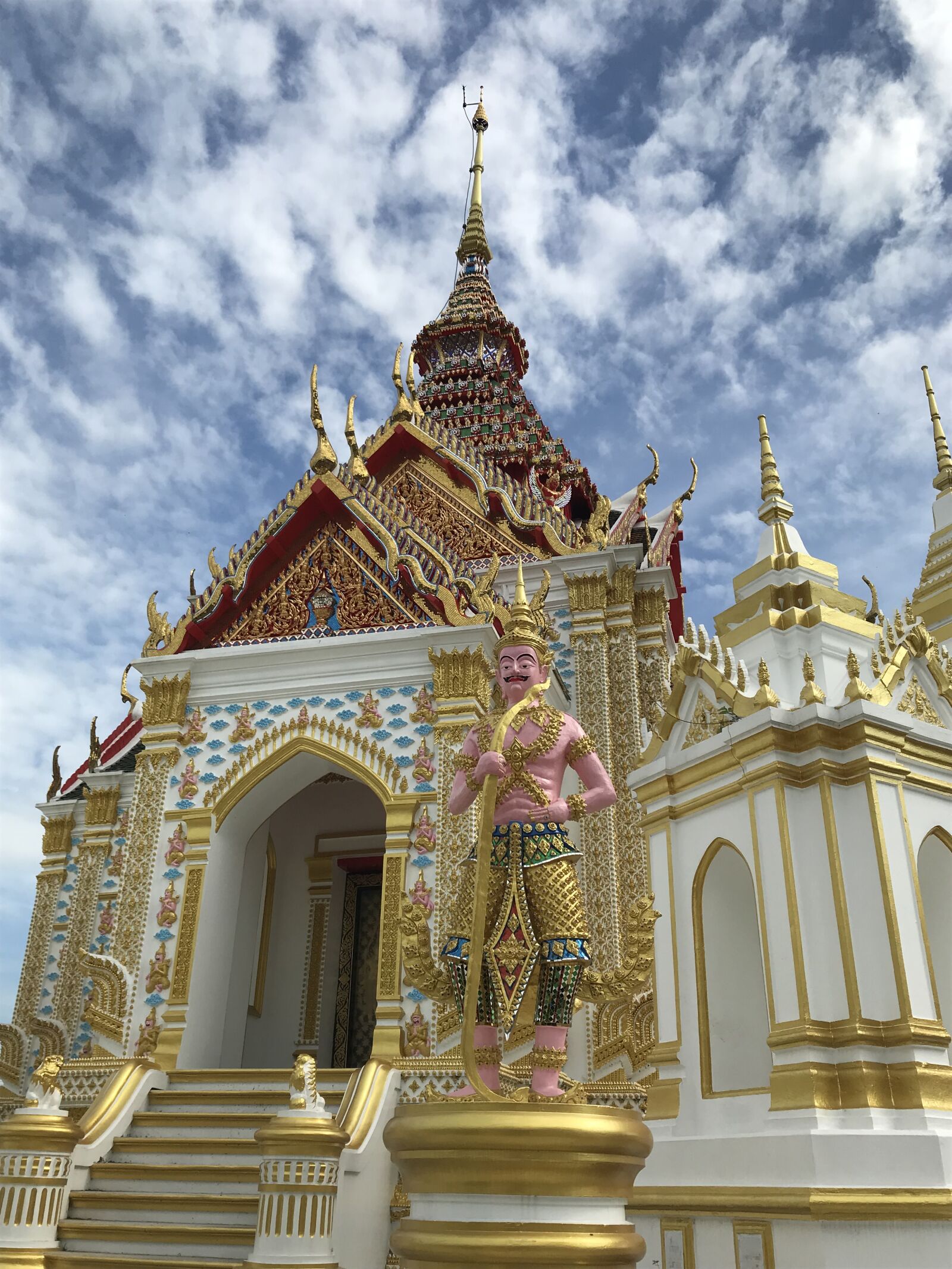 iPhone 7 back camera 3.99mm f/1.8 sample photo. Temple, sky, architecture photography