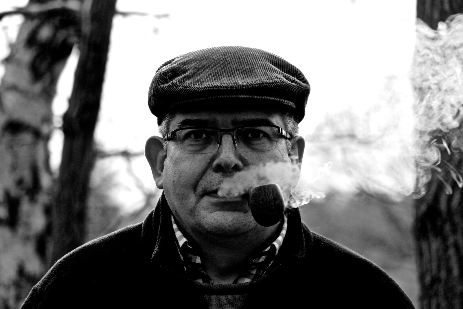 Canon EOS 700D (EOS Rebel T5i / EOS Kiss X7i) sample photo. Man, pipe, smoking photography