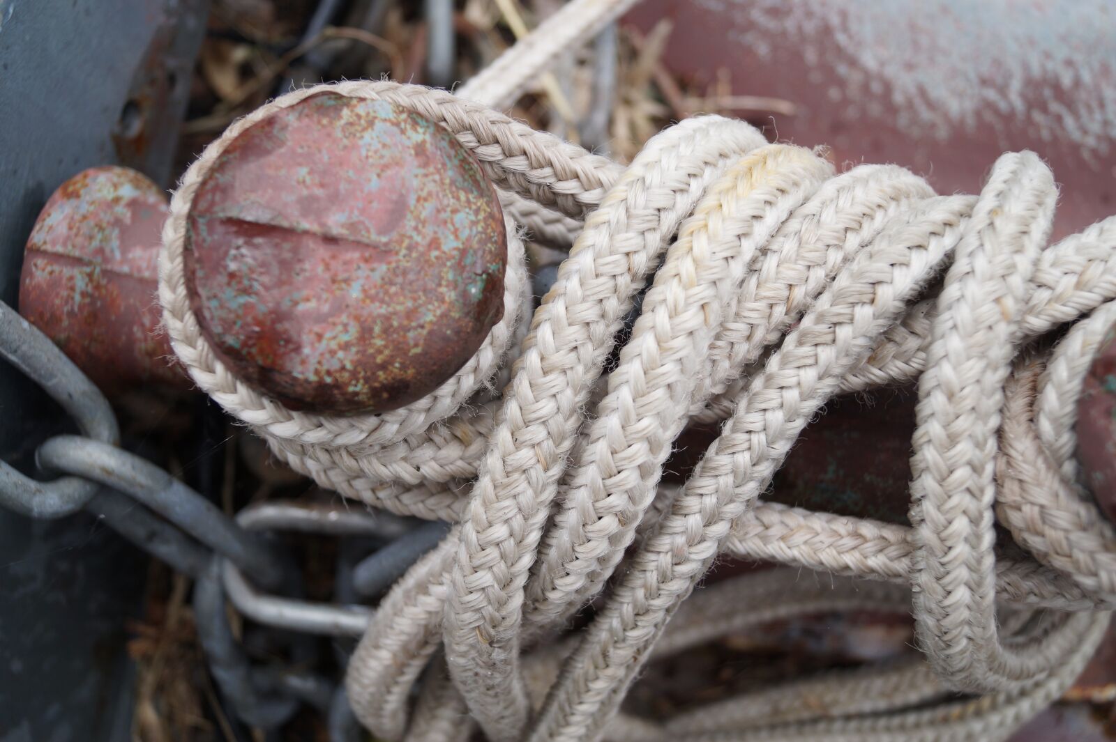 Sony DT 18-55mm F3.5-5.6 SAM II sample photo. Port, rope, ship traffic photography