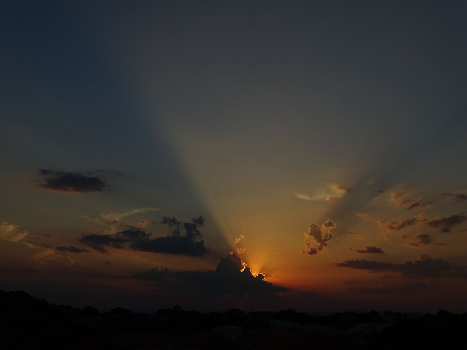 Sony Cyber-shot DSC-HX400V sample photo. Sunset, eventide, sol photography