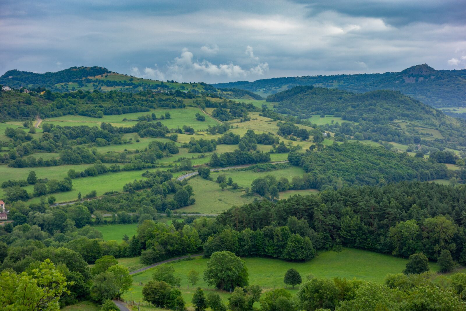 Sony Cyber-shot DSC-RX100 sample photo. Auvergne, landscape, green photography