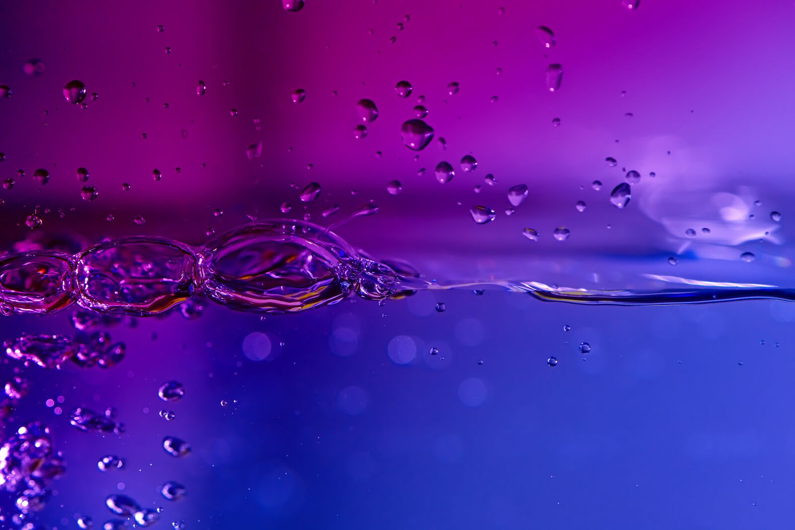 Nikon D7200 sample photo. Water surface, air bubbles photography