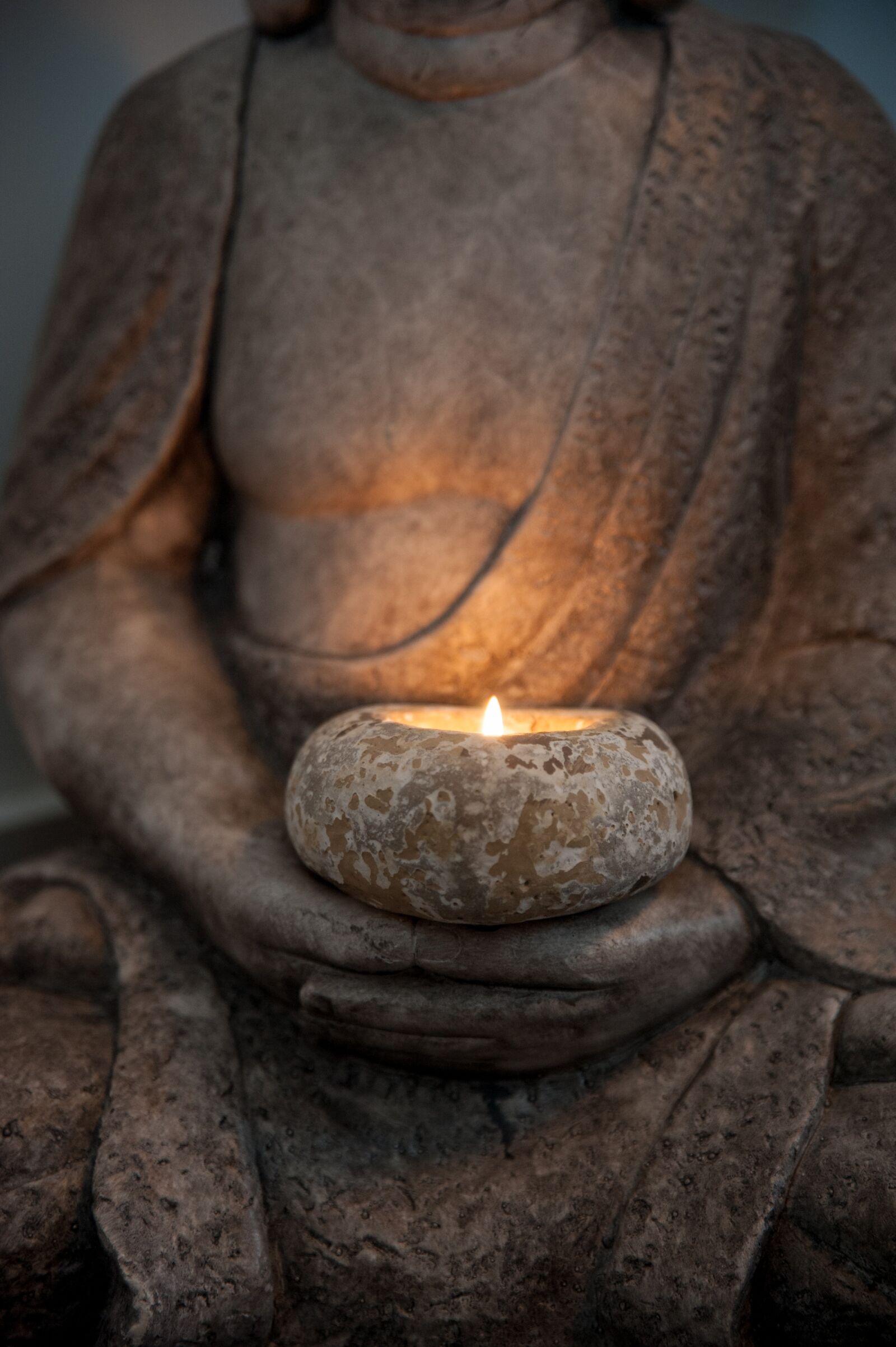 Nikon D700 sample photo. Buddha, candle, light photography