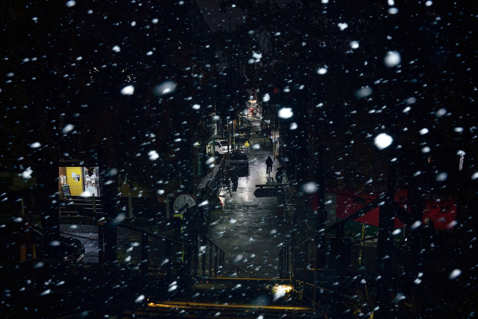 Sony a99 II sample photo. Alleys, snow, night photography