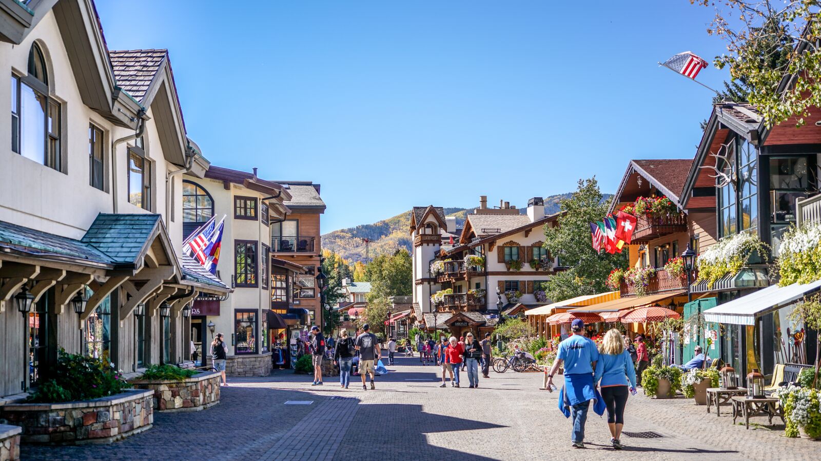 Sony a7R II + Sony FE 24-240mm F3.5-6.3 OSS sample photo. Vail, colorado, village photography