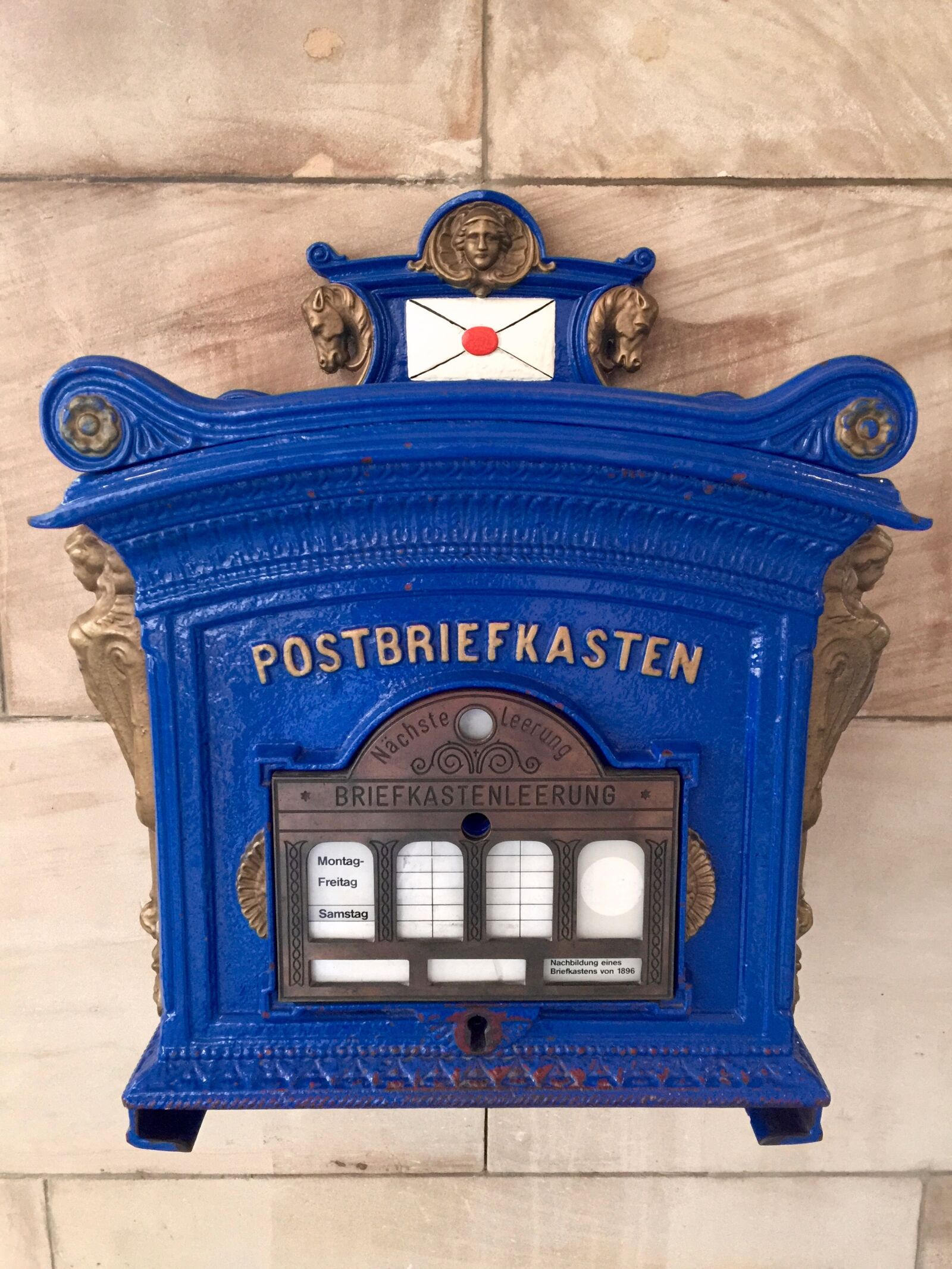 iPhone 6 Plus back camera 4.15mm f/2.2 sample photo. Mailbox, antique, post photography