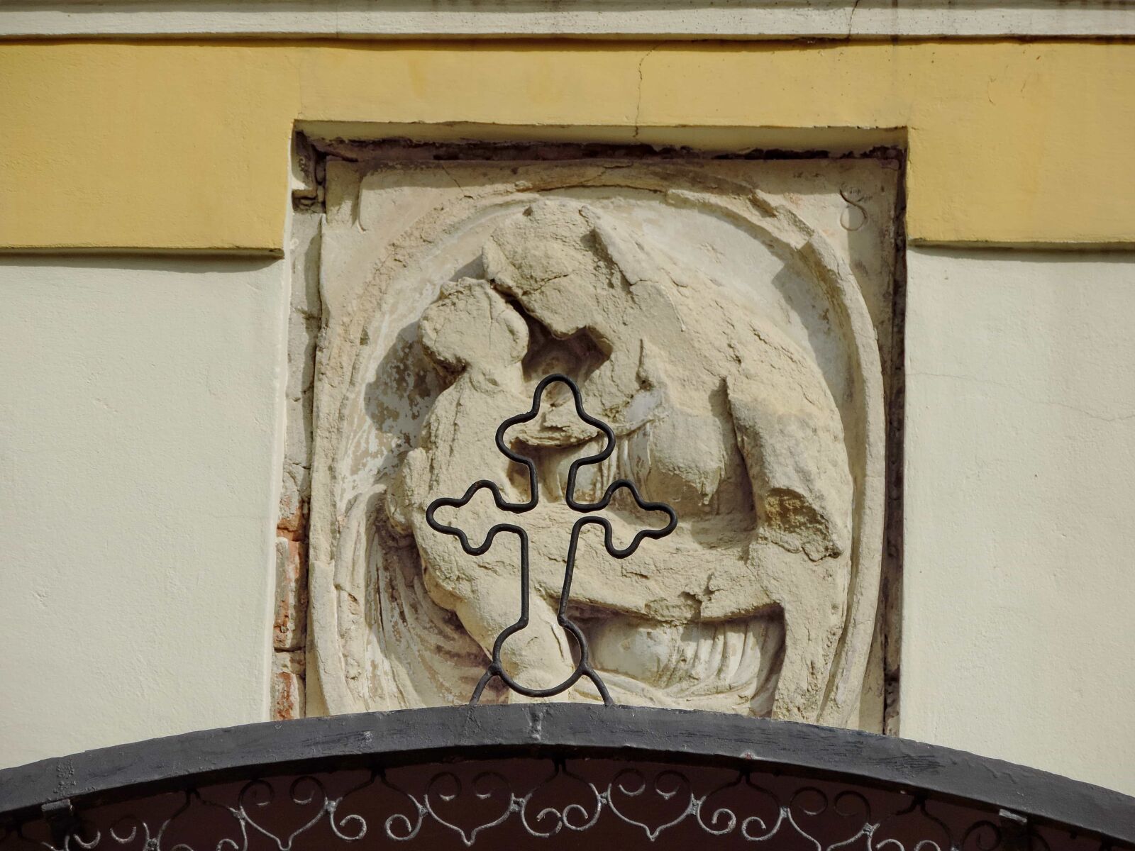 Nikon Coolpix P520 sample photo. Christianity, cross, sculpture, architecture photography