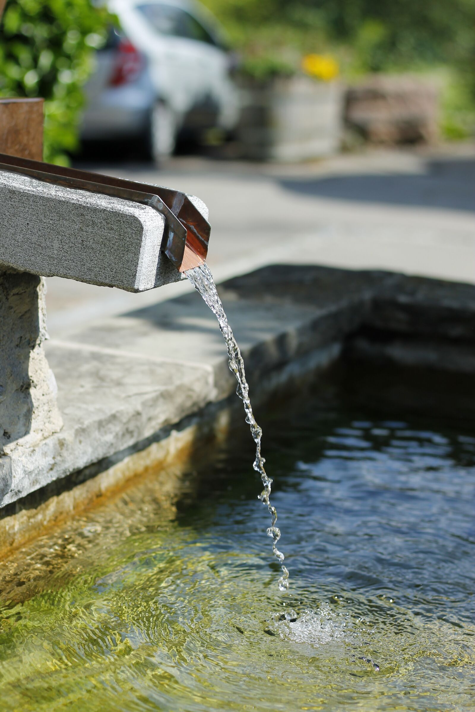 Canon EOS 1100D (EOS Rebel T3 / EOS Kiss X50) + Canon EF 50mm F1.8 STM sample photo. Allgäu, water, fountain photography