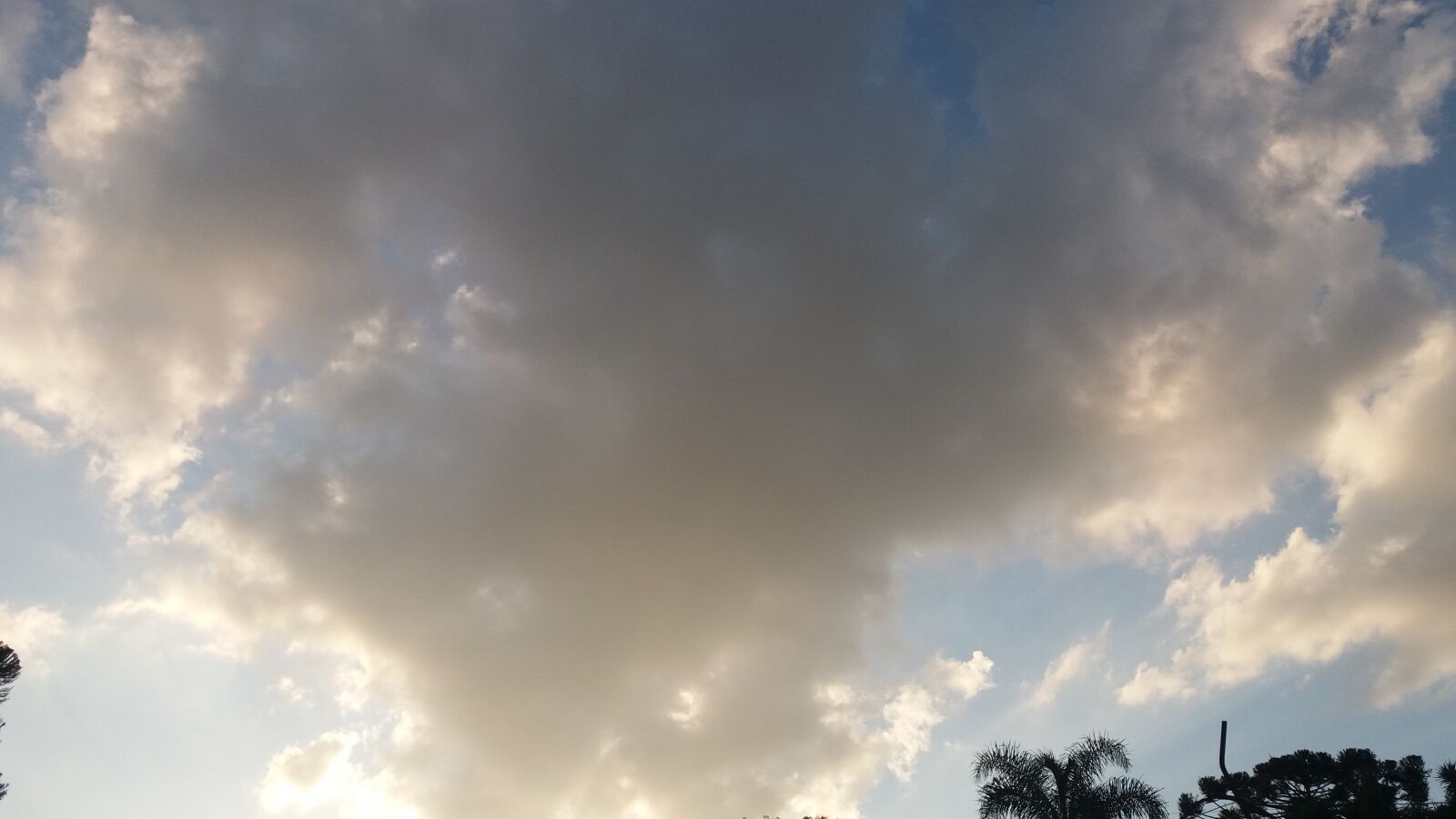 Samsung Galaxy J5 sample photo. Sky, clouds, nature photography