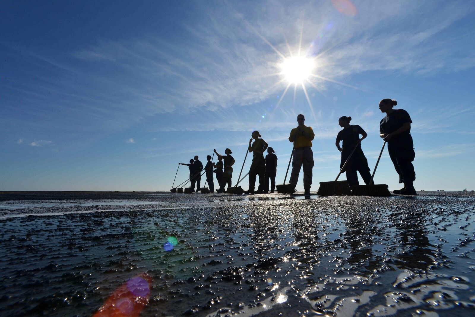 Nikon D600 sample photo. Teamwork, sailors, silhouettes photography