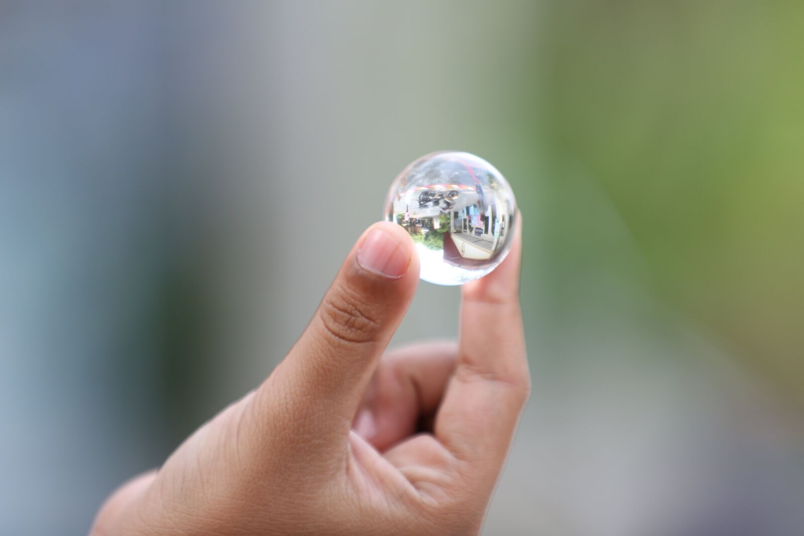 Canon EOS 5D Mark III sample photo. Shadow, reflection, glitter photography