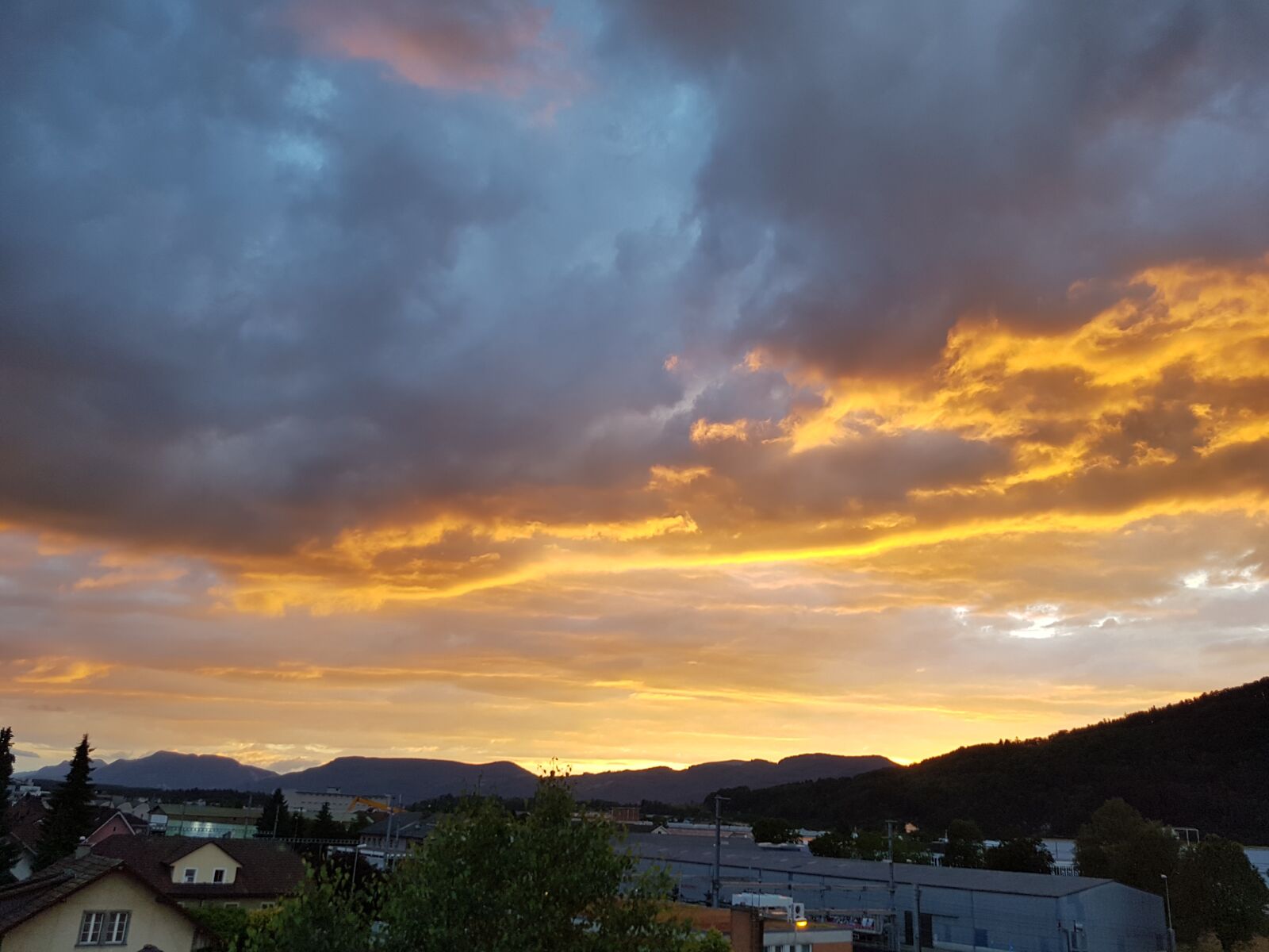 Samsung Galaxy S7 Edge sample photo. Clouds, nature, weather photography
