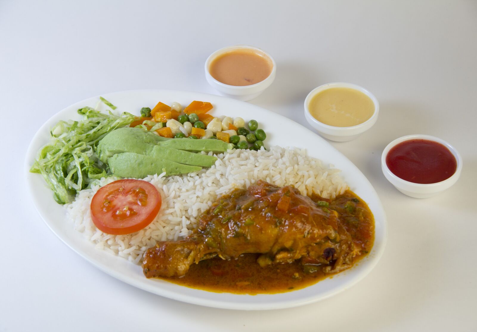Canon EF-S 18-200mm F3.5-5.6 IS sample photo. Dry chicken, salad, food photography