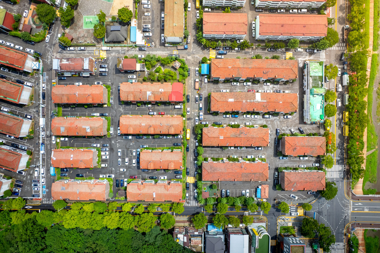 DJI FC3411 sample photo