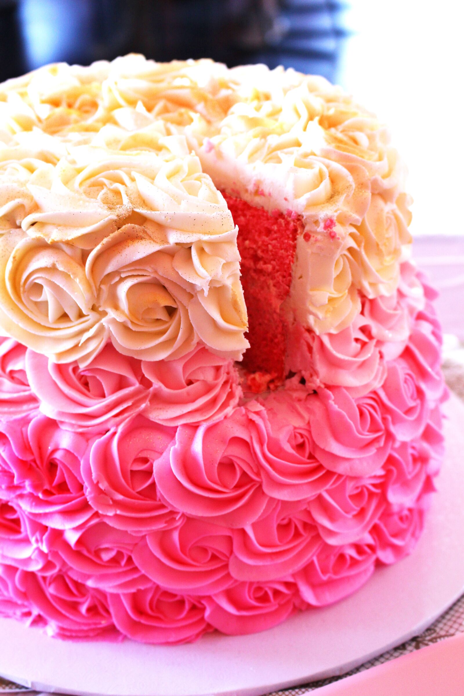 Canon EOS 700D (EOS Rebel T5i / EOS Kiss X7i) sample photo. Baby shower, cake, pink photography