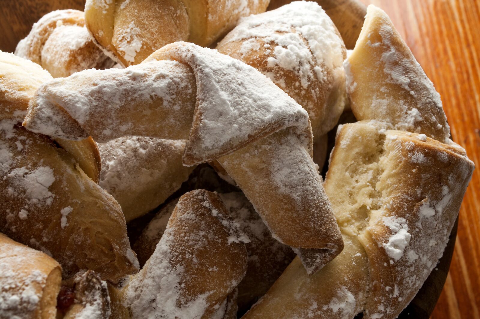 Nikon D5000 sample photo. Eating, bakery, bread photography