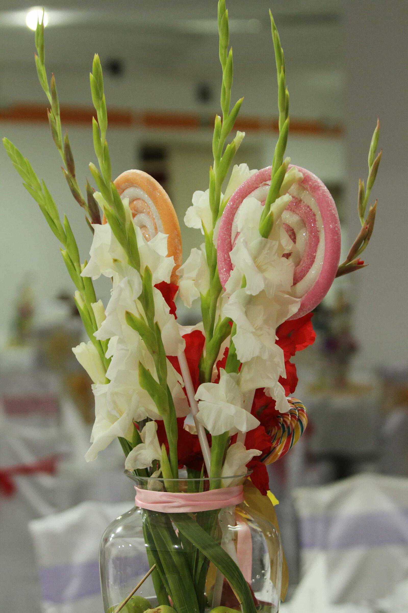 Canon EF 70-200mm F2.8L IS USM sample photo. Arrangement, nature, flower, plant photography
