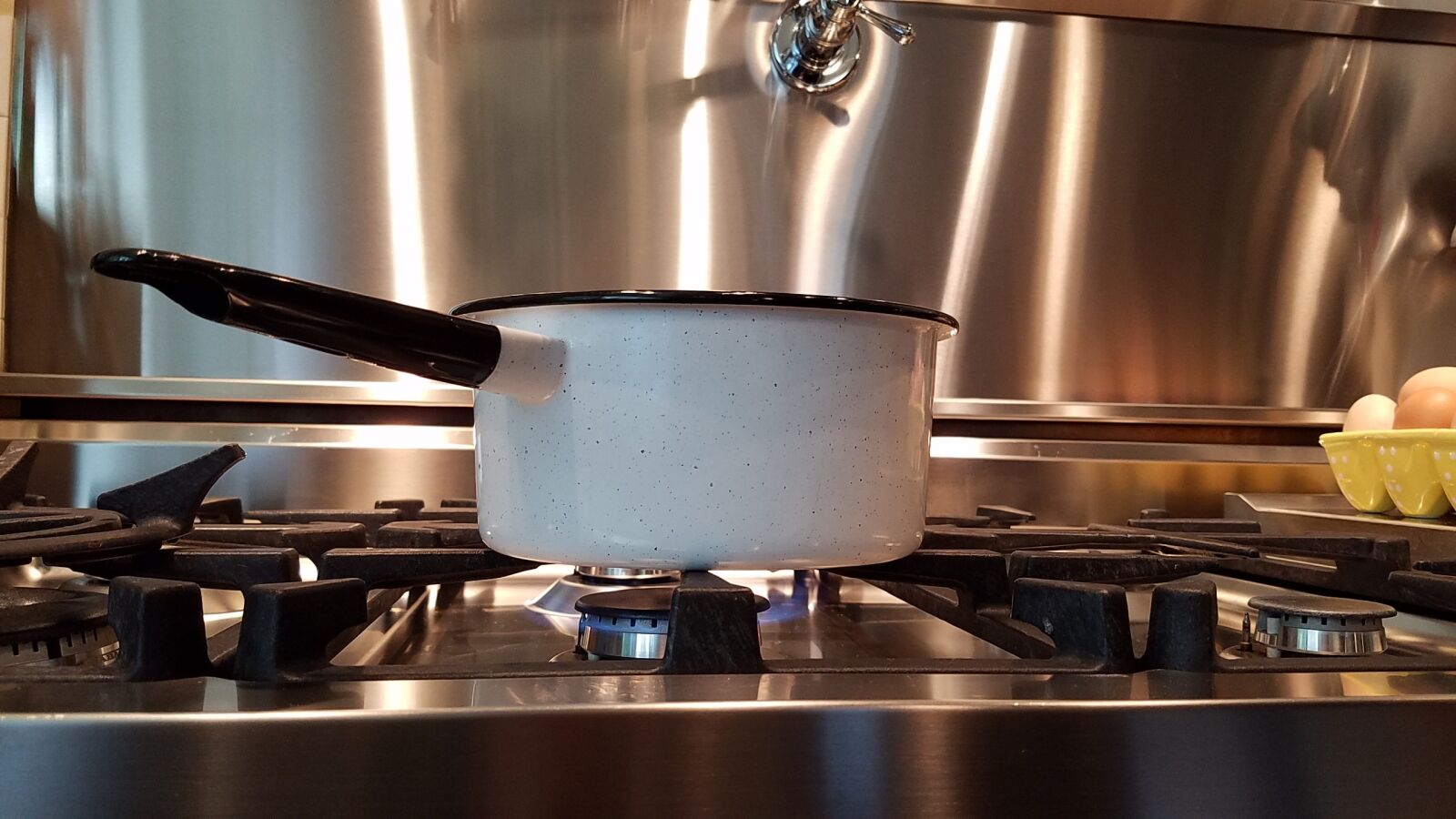 Samsung Galaxy S7 Edge sample photo. Kitchen, cooking, stainless photography
