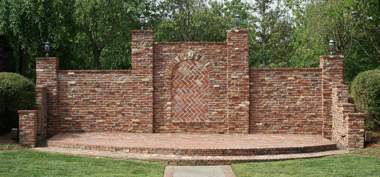 Sony Alpha DSLR-A100 sample photo. Background, brick, wall photography