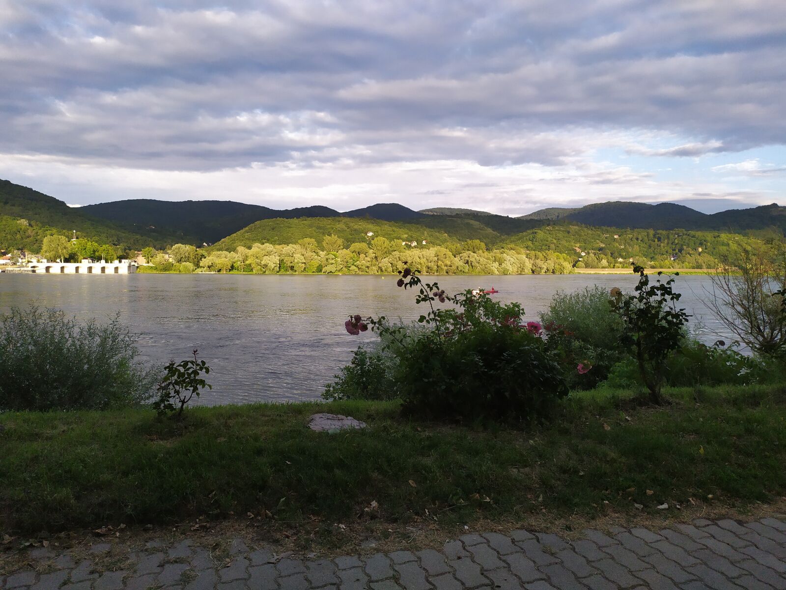 Xiaomi Redmi Note 7 sample photo. Nagymaros, danube, danube bend photography