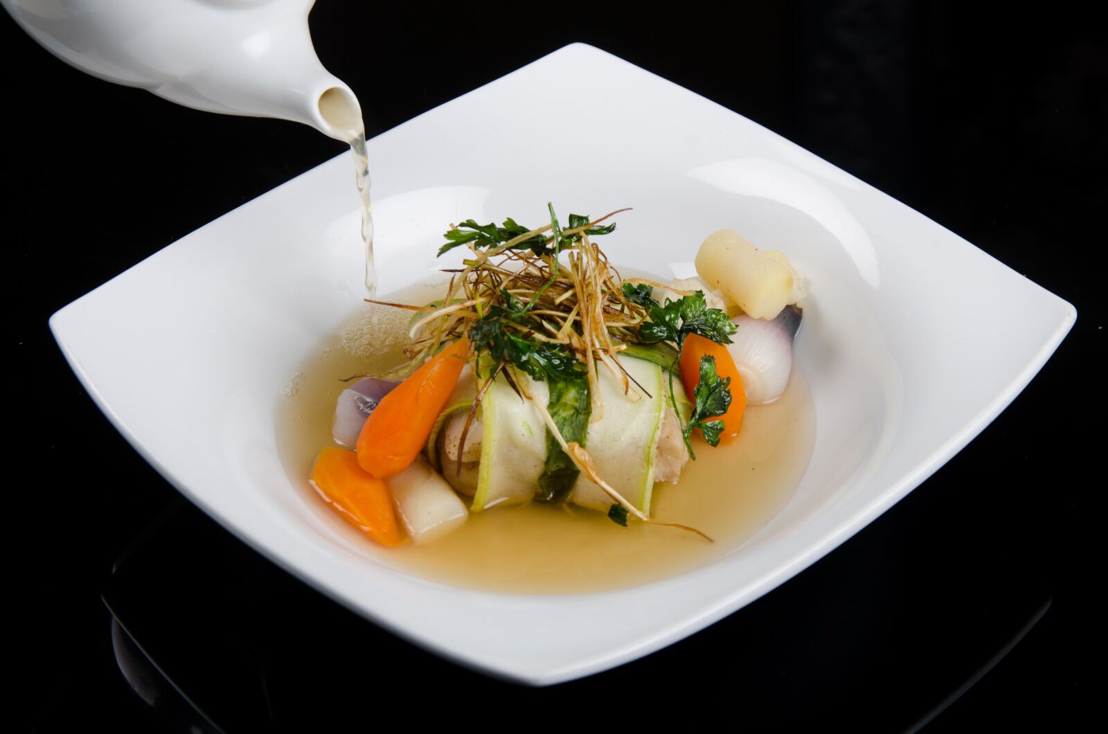 Nikon D7000 sample photo. Asopado, soup, wanton photography