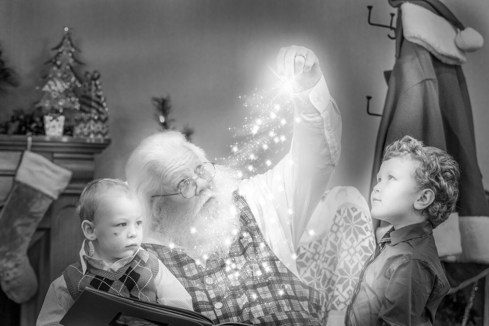 Canon EOS 5D Mark III sample photo. Christmas, storybook, santa photography