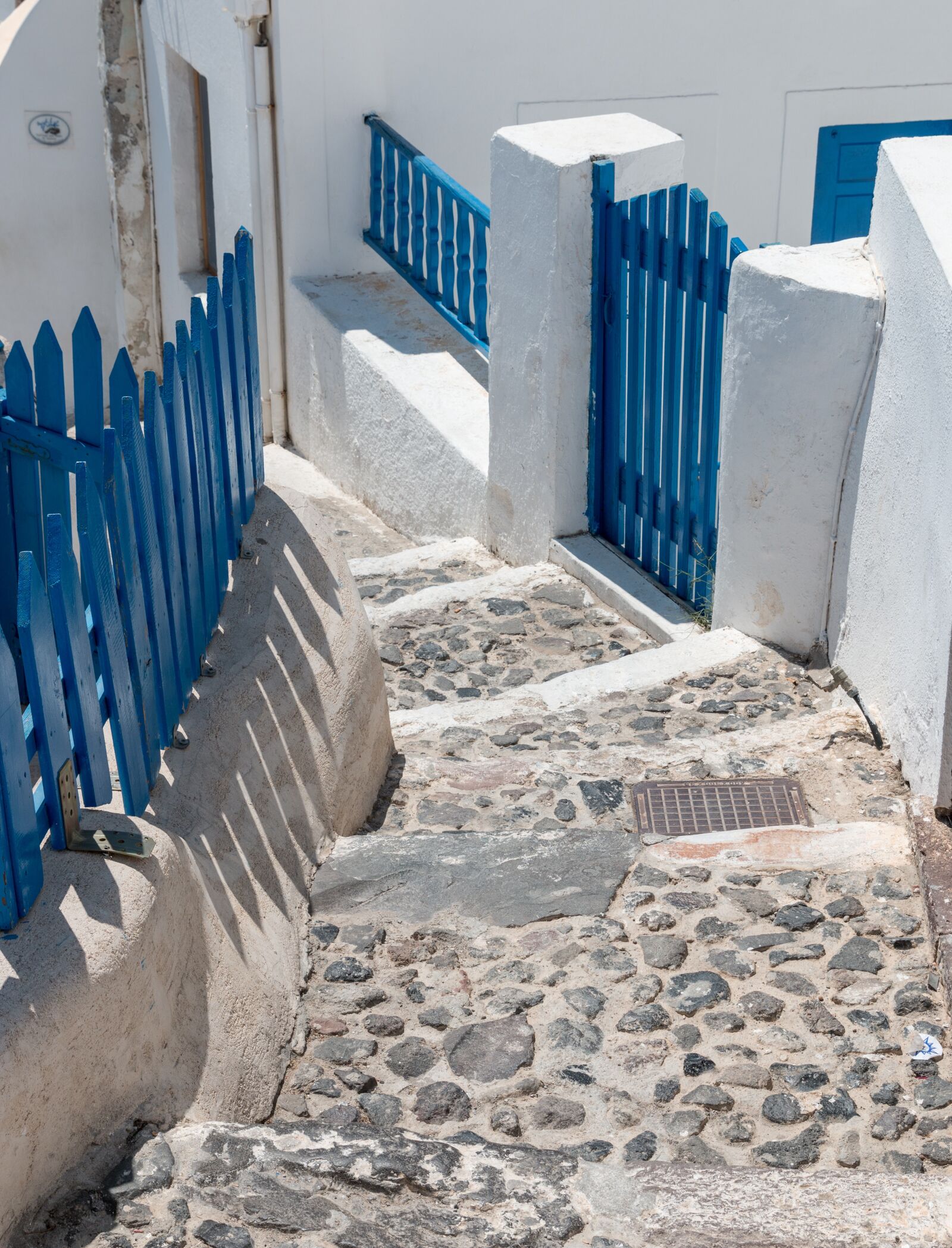 Canon EOS 70D + Canon EF 24-70mm F2.8L II USM sample photo. Staircase, mediterranean, stone photography