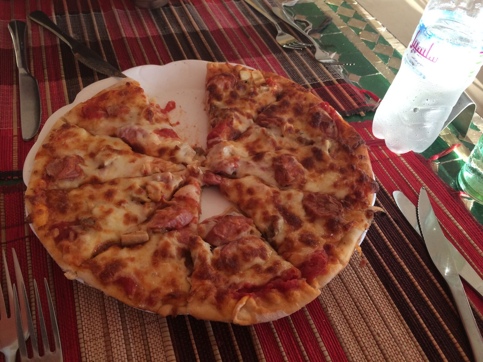 iPhone 5s back camera 4.15mm f/2.2 sample photo. Cook, pizza, plate, red photography
