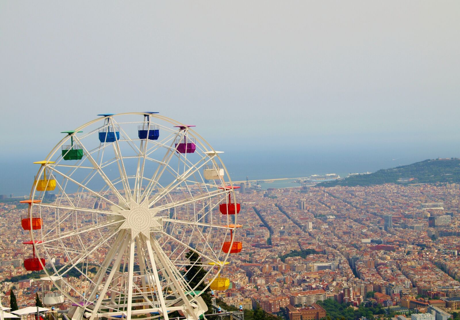Olympus E-330 (EVOLT E-330) sample photo. Barcelona, sightseeing, europe photography